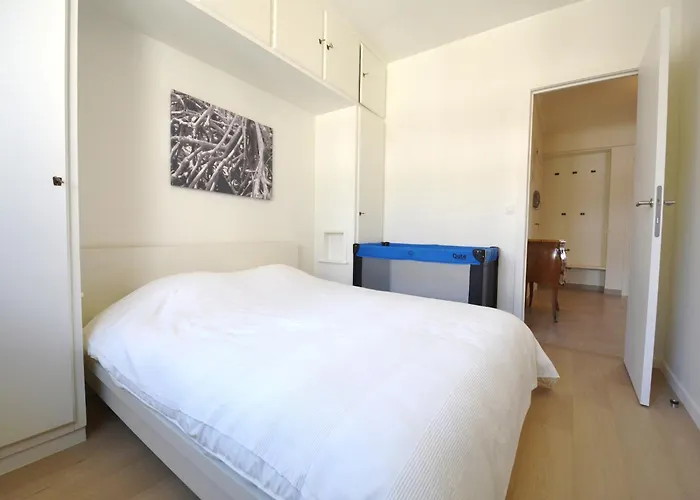 Daire Near Sailing Club Bruges *